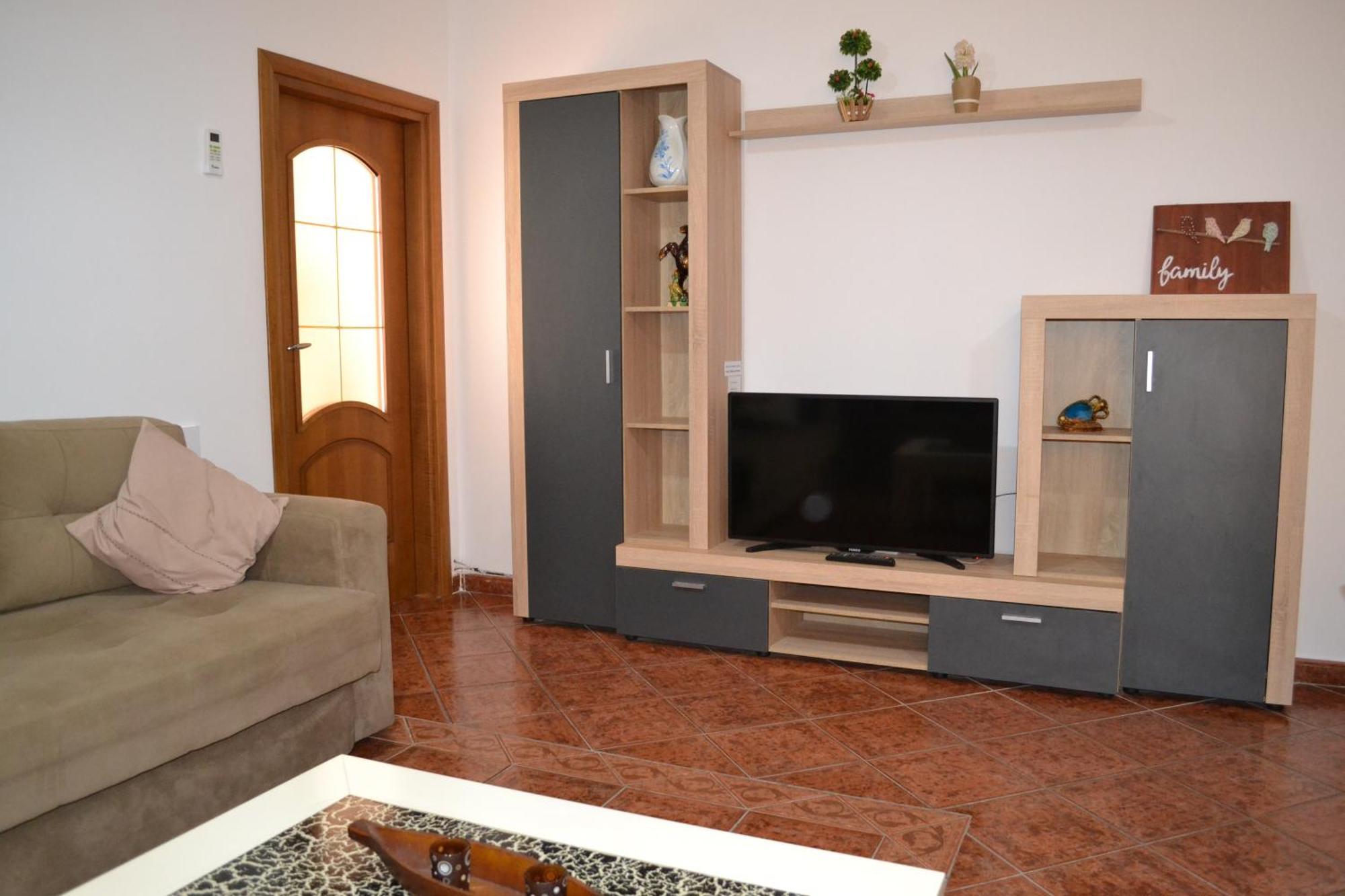 Central 5 Bedrooms Apartment Partial Seaview Vlorë Exteriör bild