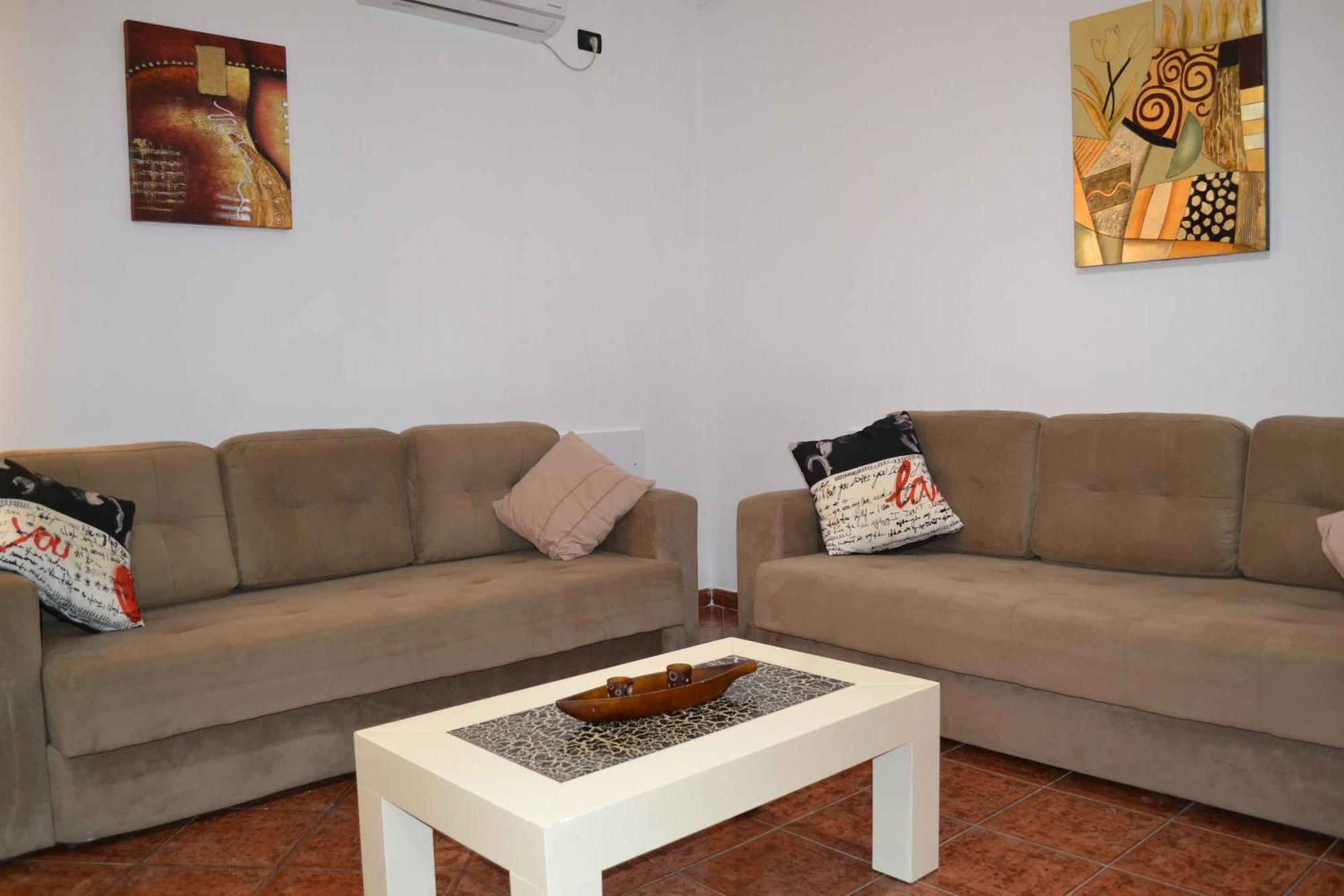 Central 5 Bedrooms Apartment Partial Seaview Vlorë Exteriör bild
